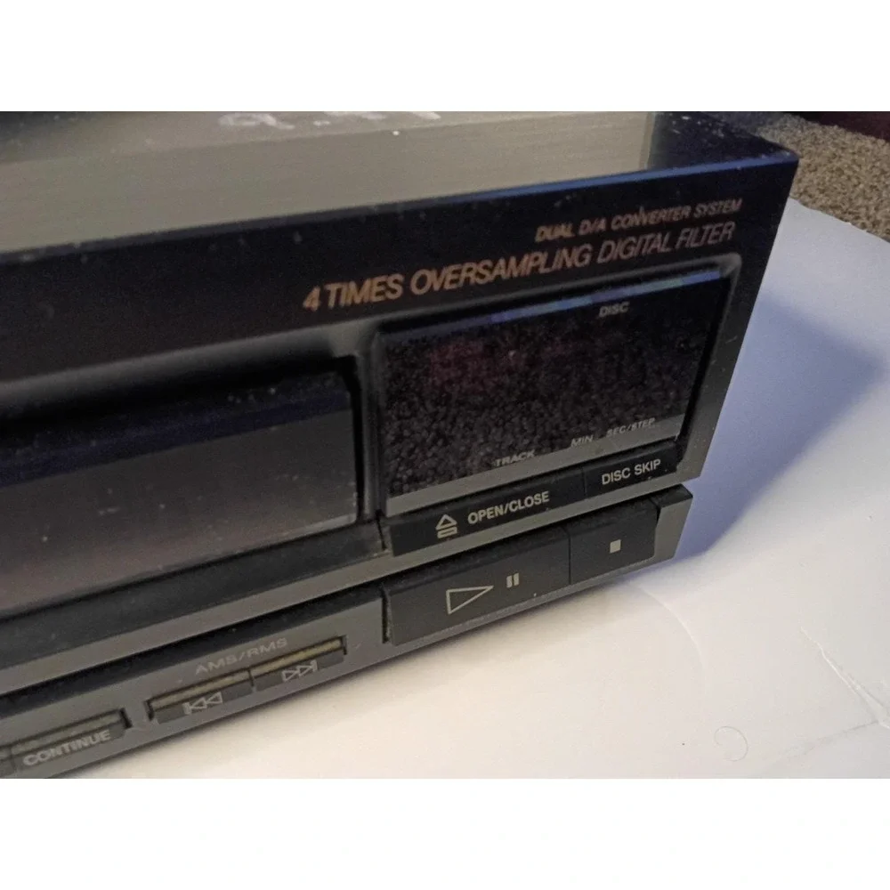 Sony CDP-C401 5-Disc Automatic Disc Loading CD Player w remote